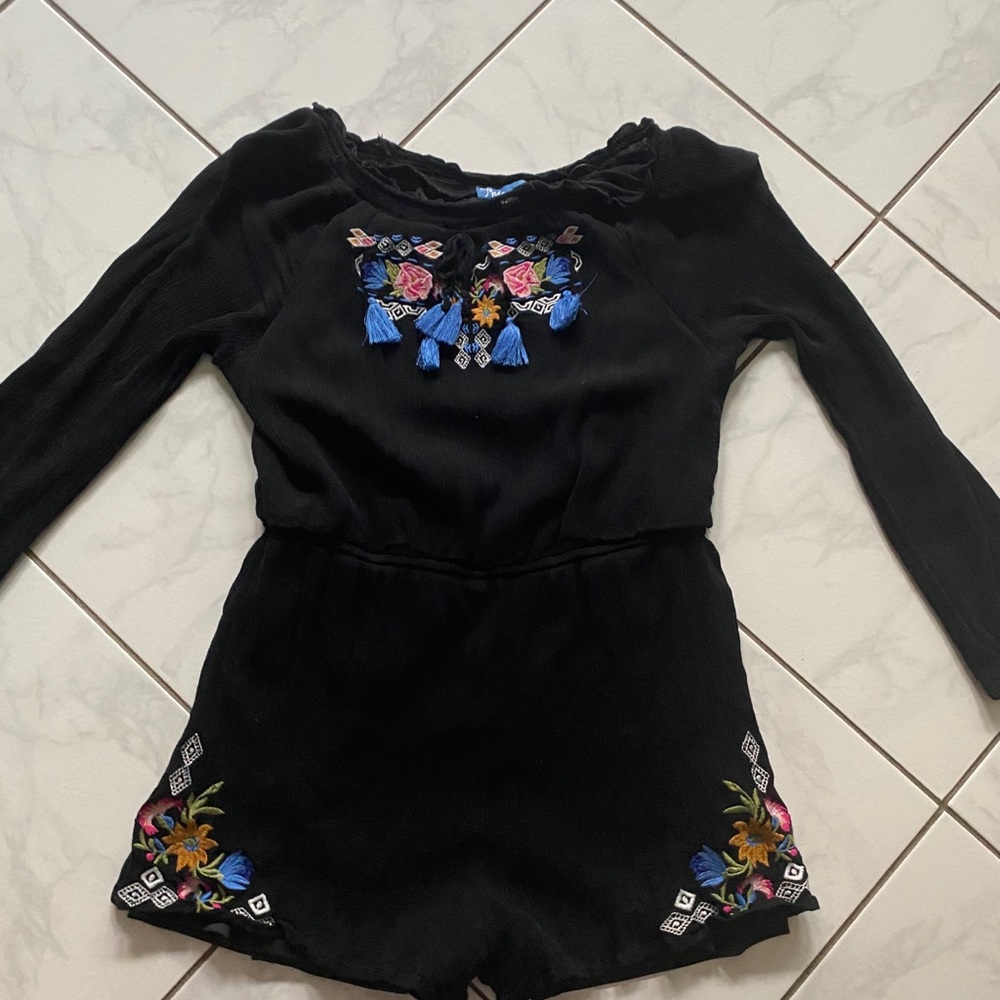 Romper - Picture 2 of 5